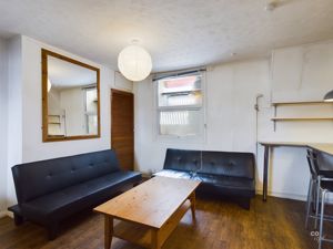 Photo 17- click for photo gallery